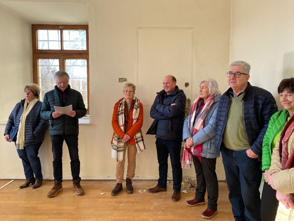 Besichtigung Baustelle Pfarrhof Familienrunde