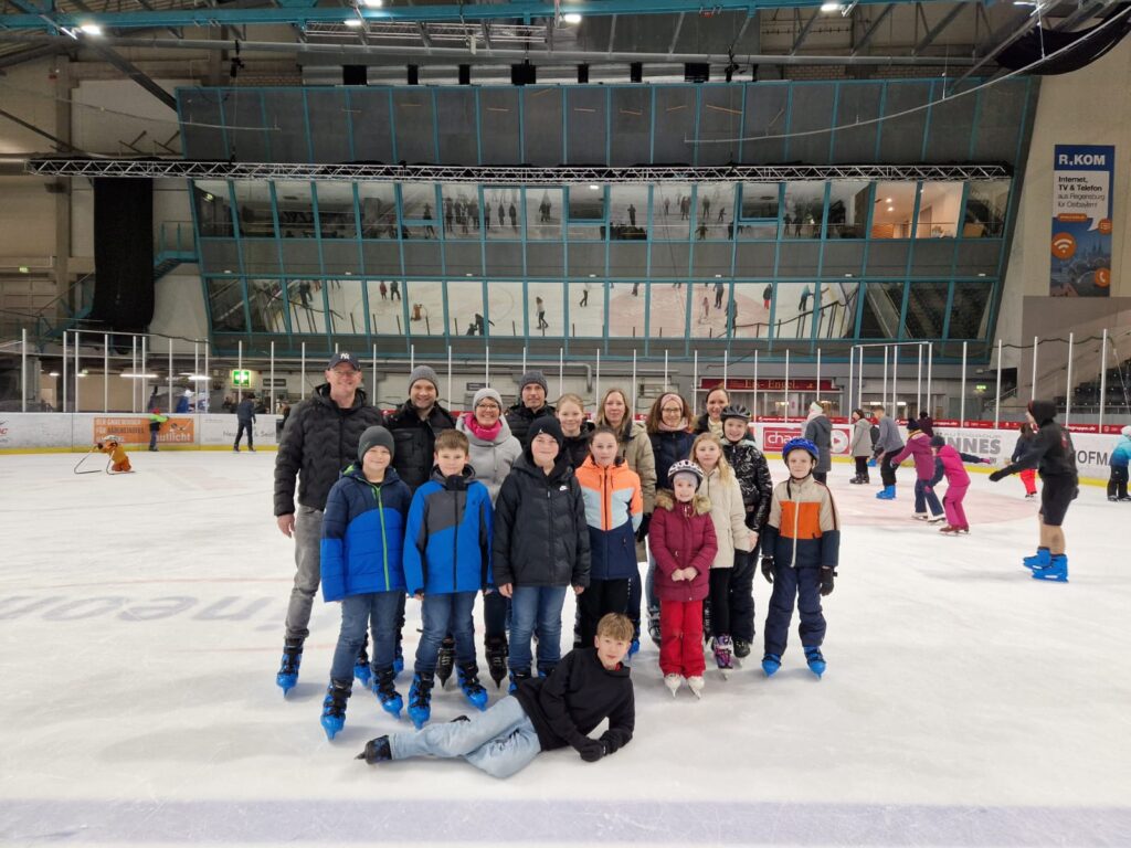 Schlittschuhlaufen in der Donau-Arena